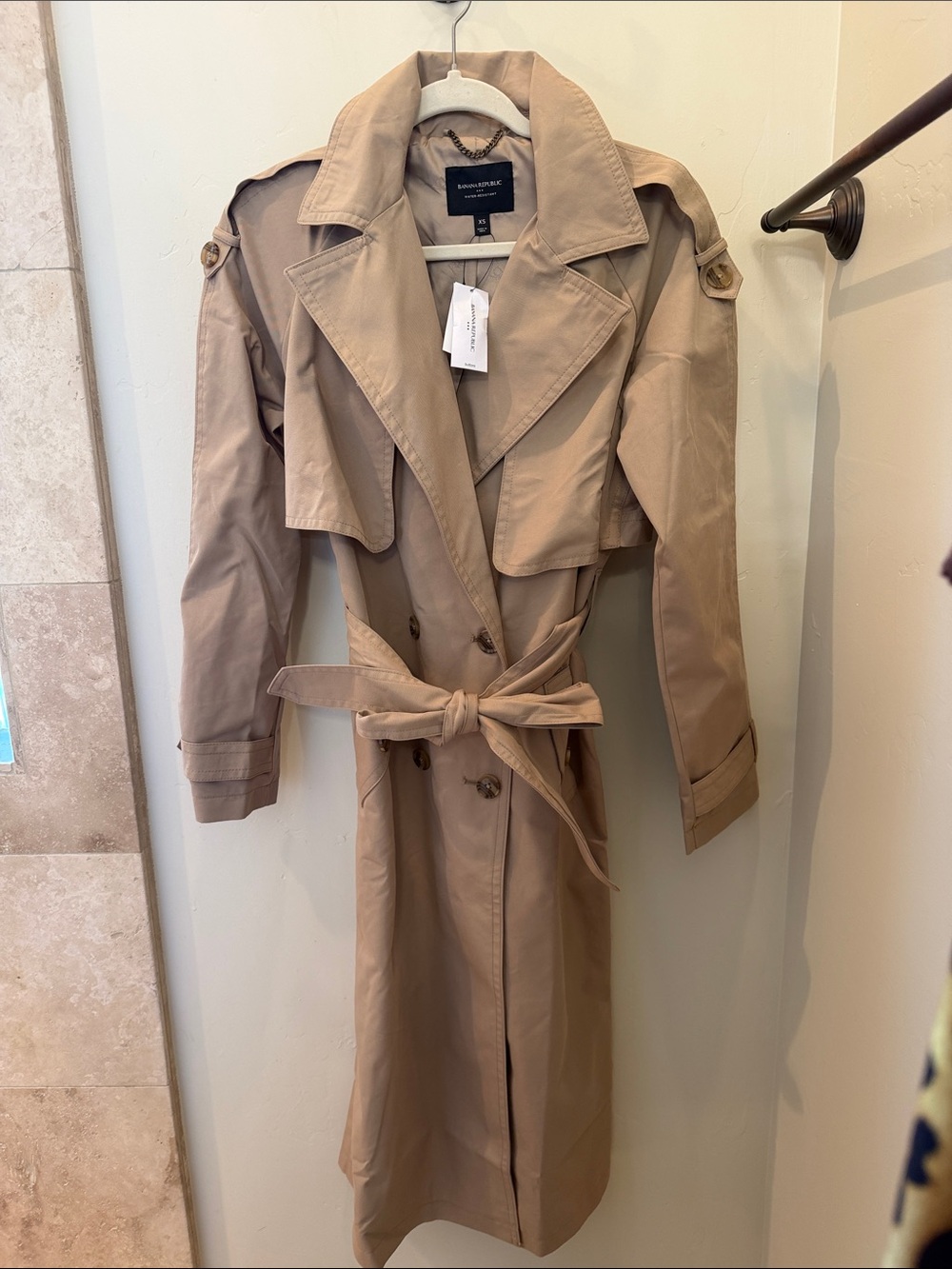 Banana Republic Women's Tan Double-Breasted Trench with Belt